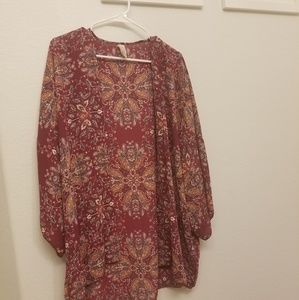 Allison Joy Kimono top